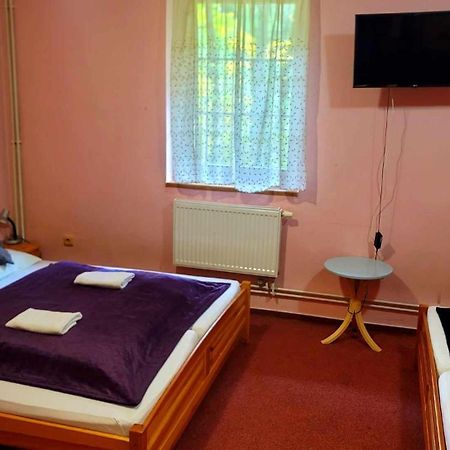 Hotel Saentis Komorní Lhotka 외부 사진