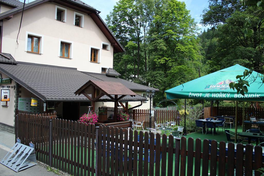 Hotel Saentis Komorní Lhotka 외부 사진