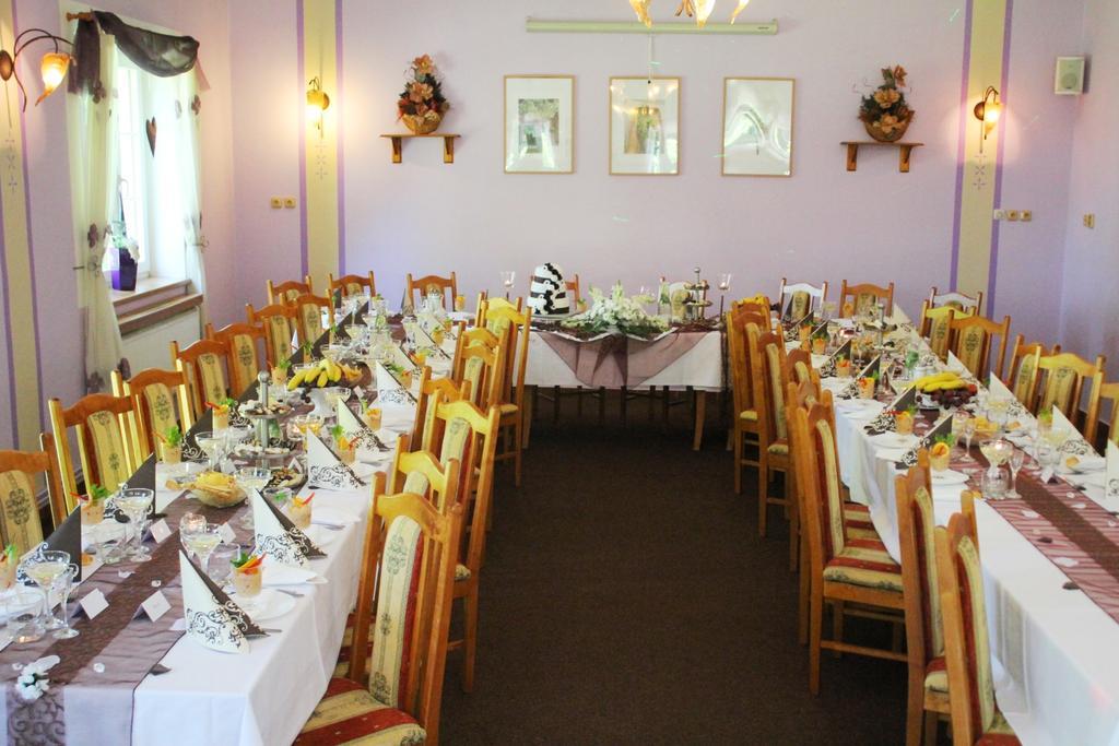 Hotel Saentis Komorní Lhotka 외부 사진